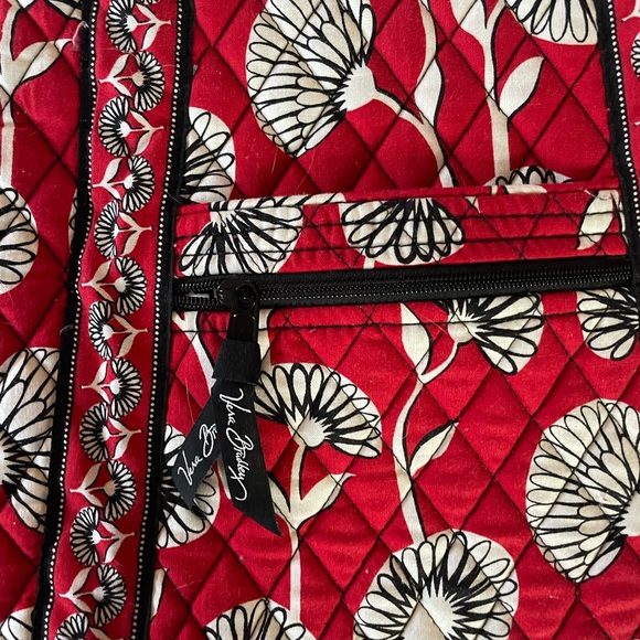 Vera Bradley Red and Black Floral Crossbody Bag - Picture 3 of 6